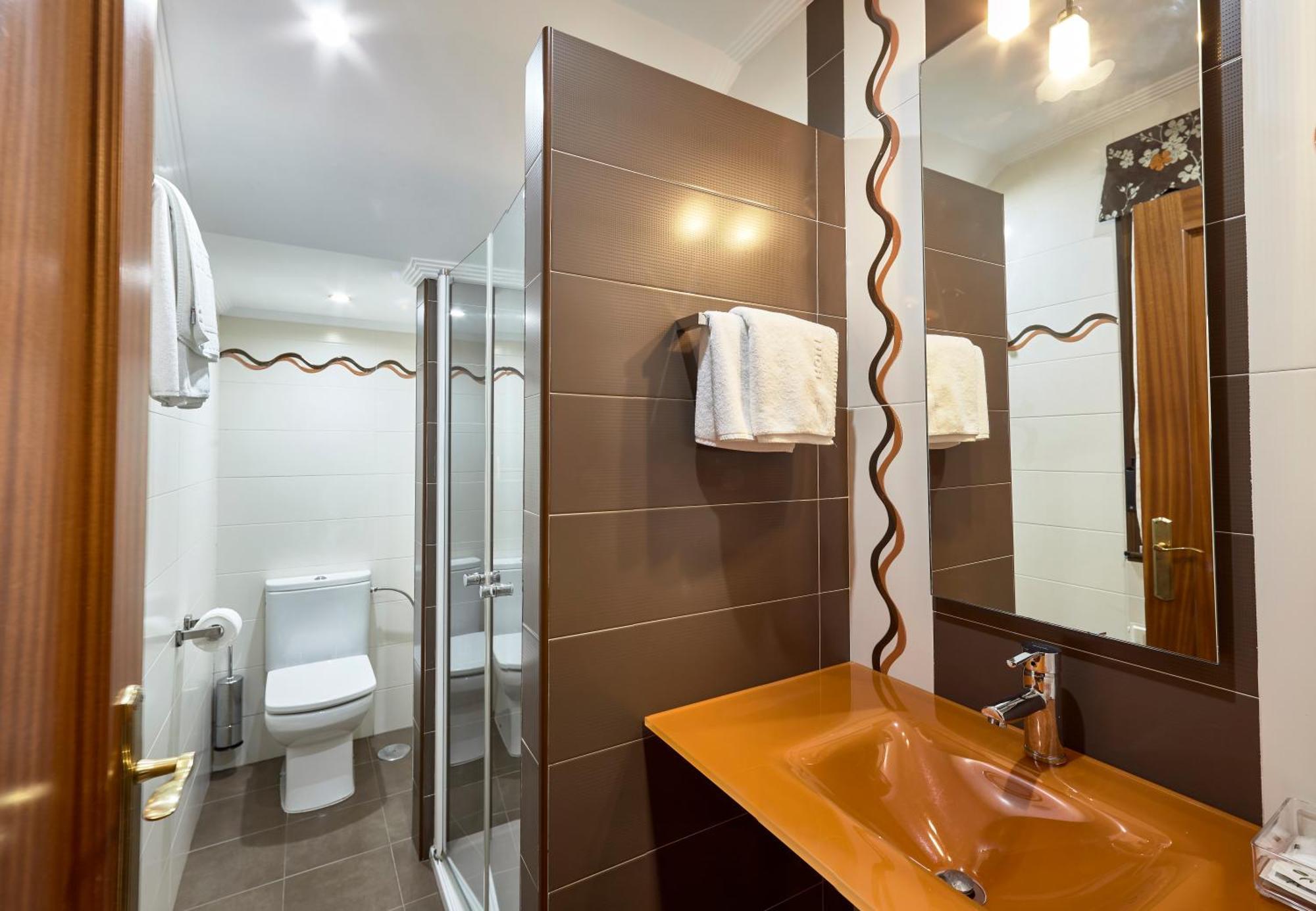 Hotel Rico Луарка Екстер'єр фото