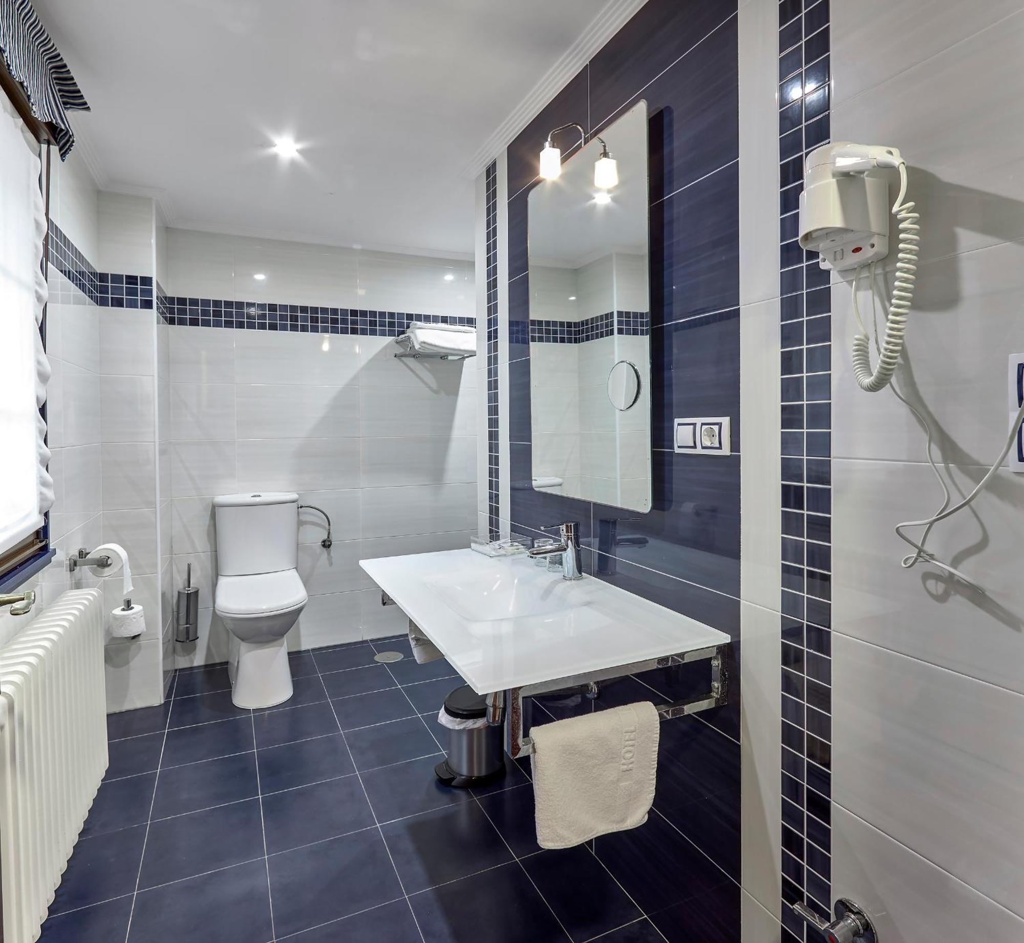 Hotel Rico Луарка Екстер'єр фото