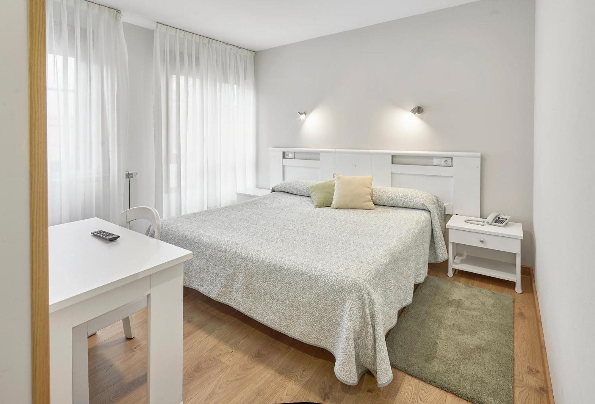 Hotel Rico Луарка Екстер'єр фото